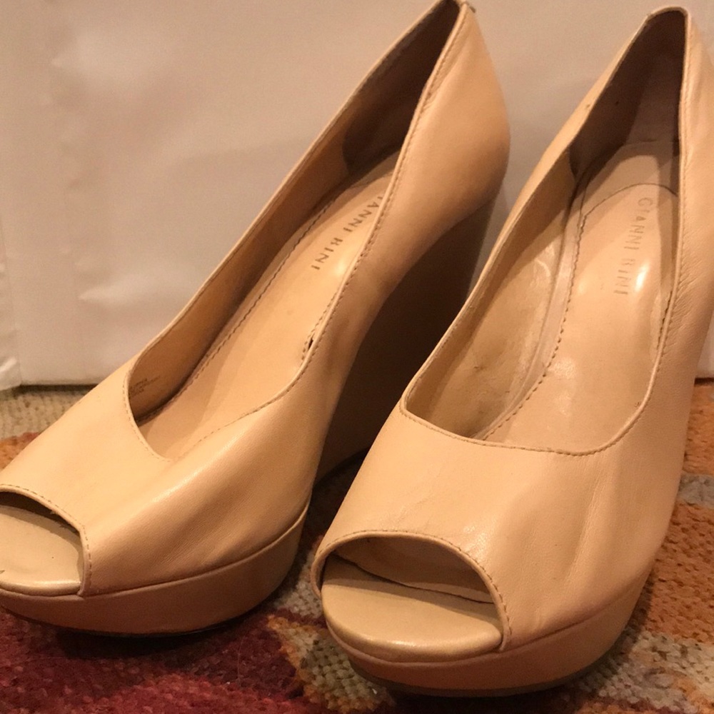 Barely worn! Gianni Bini heels